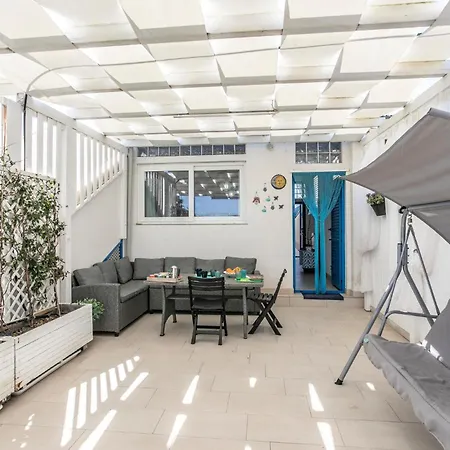 Beautiful In With Jacuzzi Appartement *